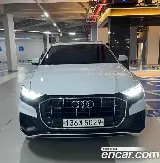 продажа AUDI Q8 (4M)