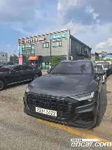 продажа AUDI Q8 (4M)